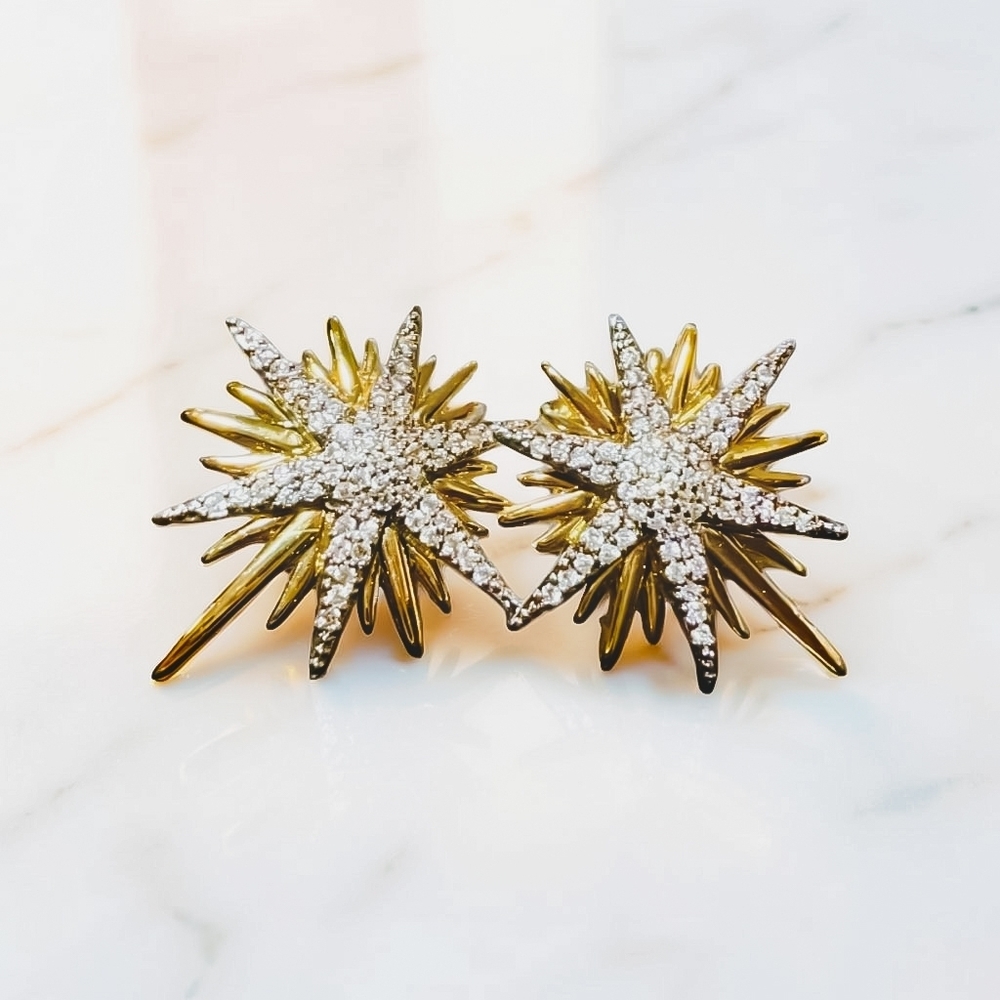Luxurious Star Earrings Made Of Zirconia And Copper NWOT